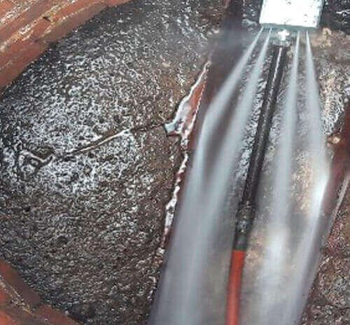 Hidrojateamento de esgoto em São José dos Campos e região